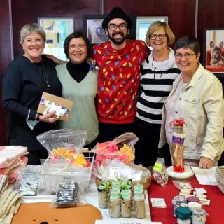 Profits à la Campagne de paniers de Noël / Proceeds to the Community Christmas Hamper Campaign